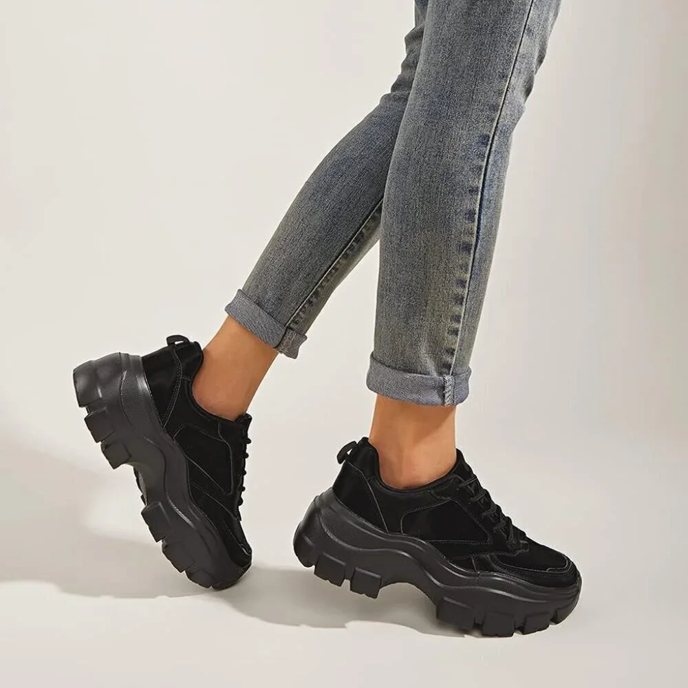 Women Black Platform Fuchsia Hologram Casual Lace-Up Sneakers
